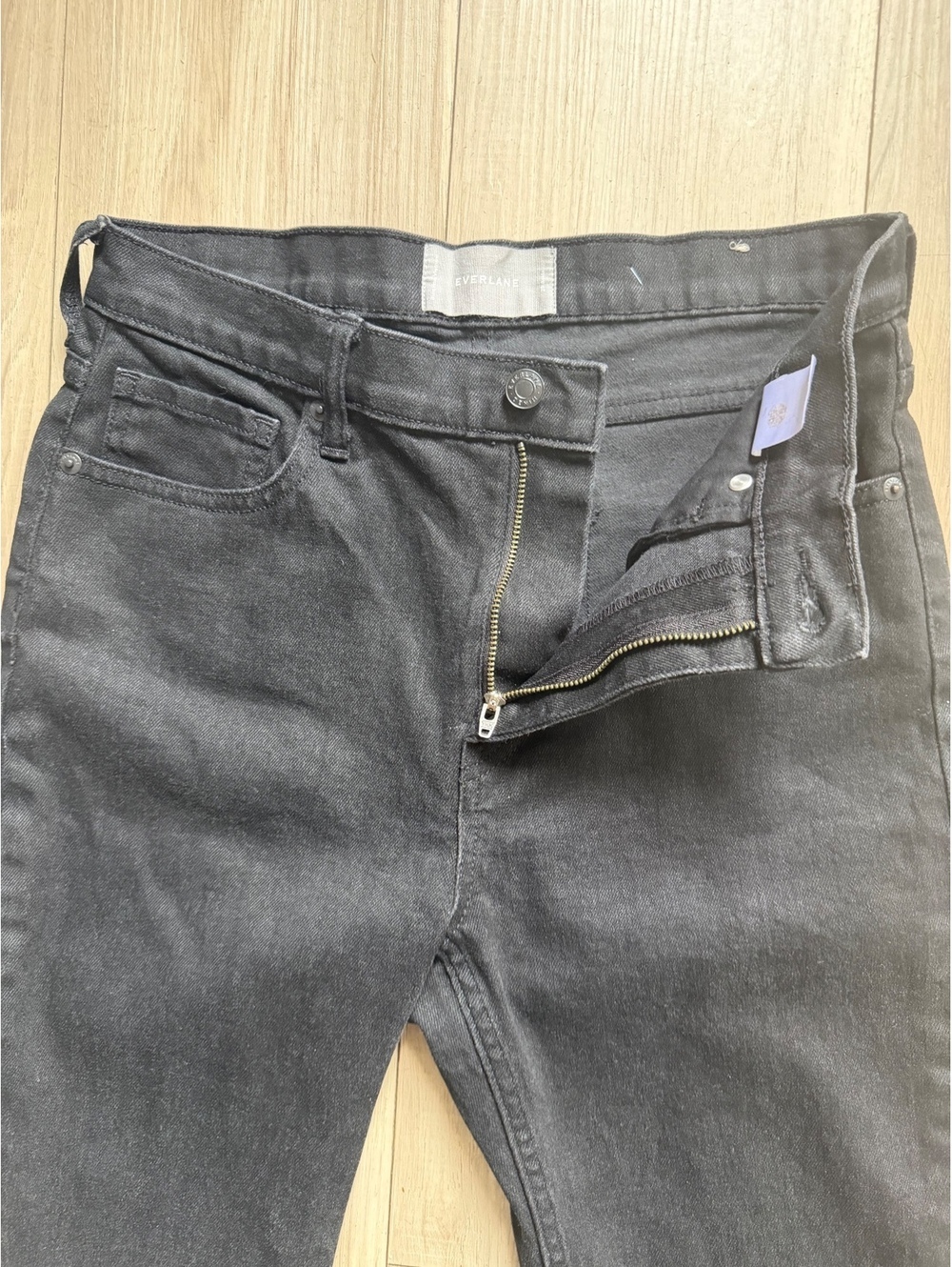 Everlane Women’s High Rise Skinny Jeans Washed Black Denim - Picture 3 of 4